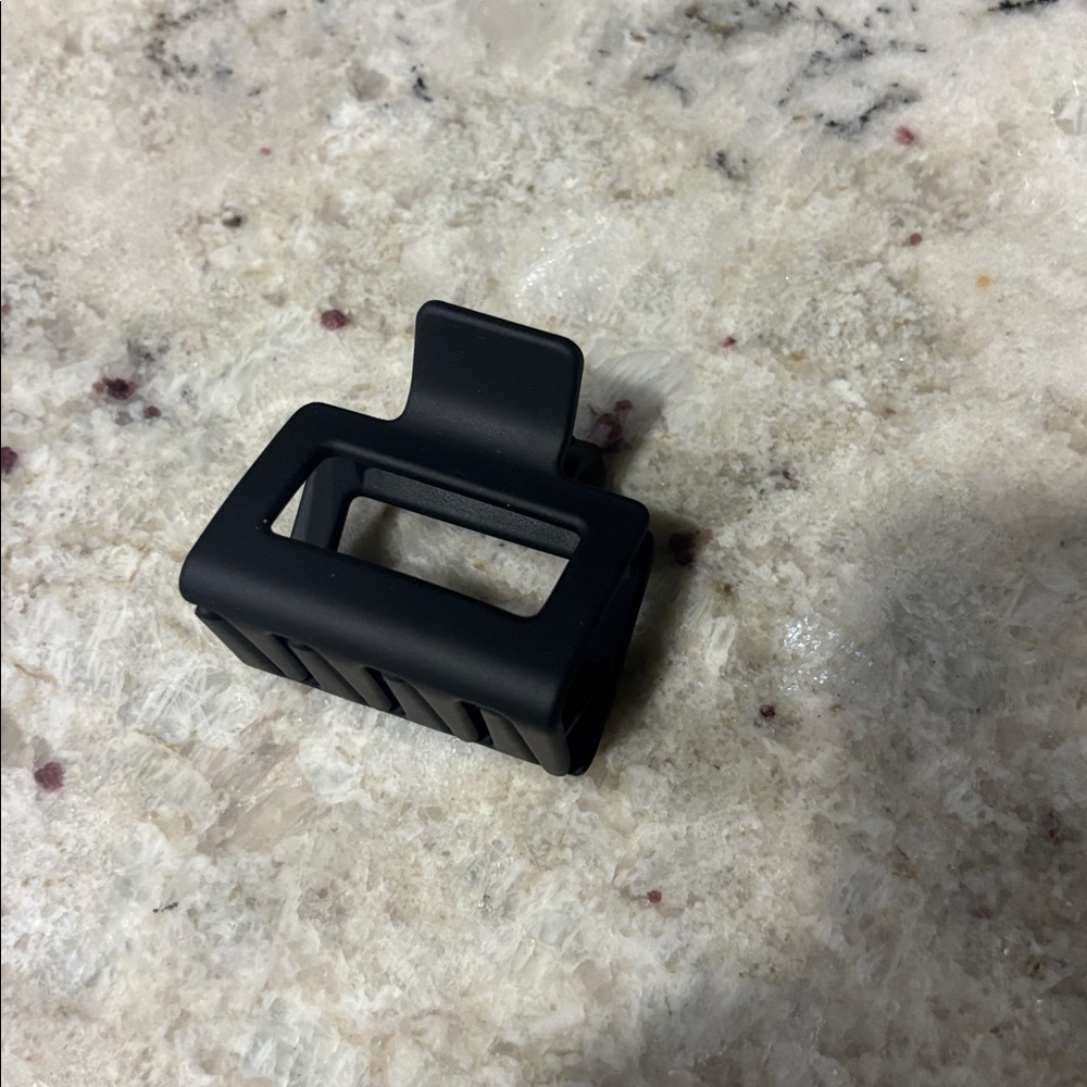 Matte Black Hair Clips Set